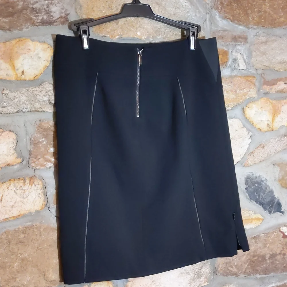 Elie tahari black pencil skirt
